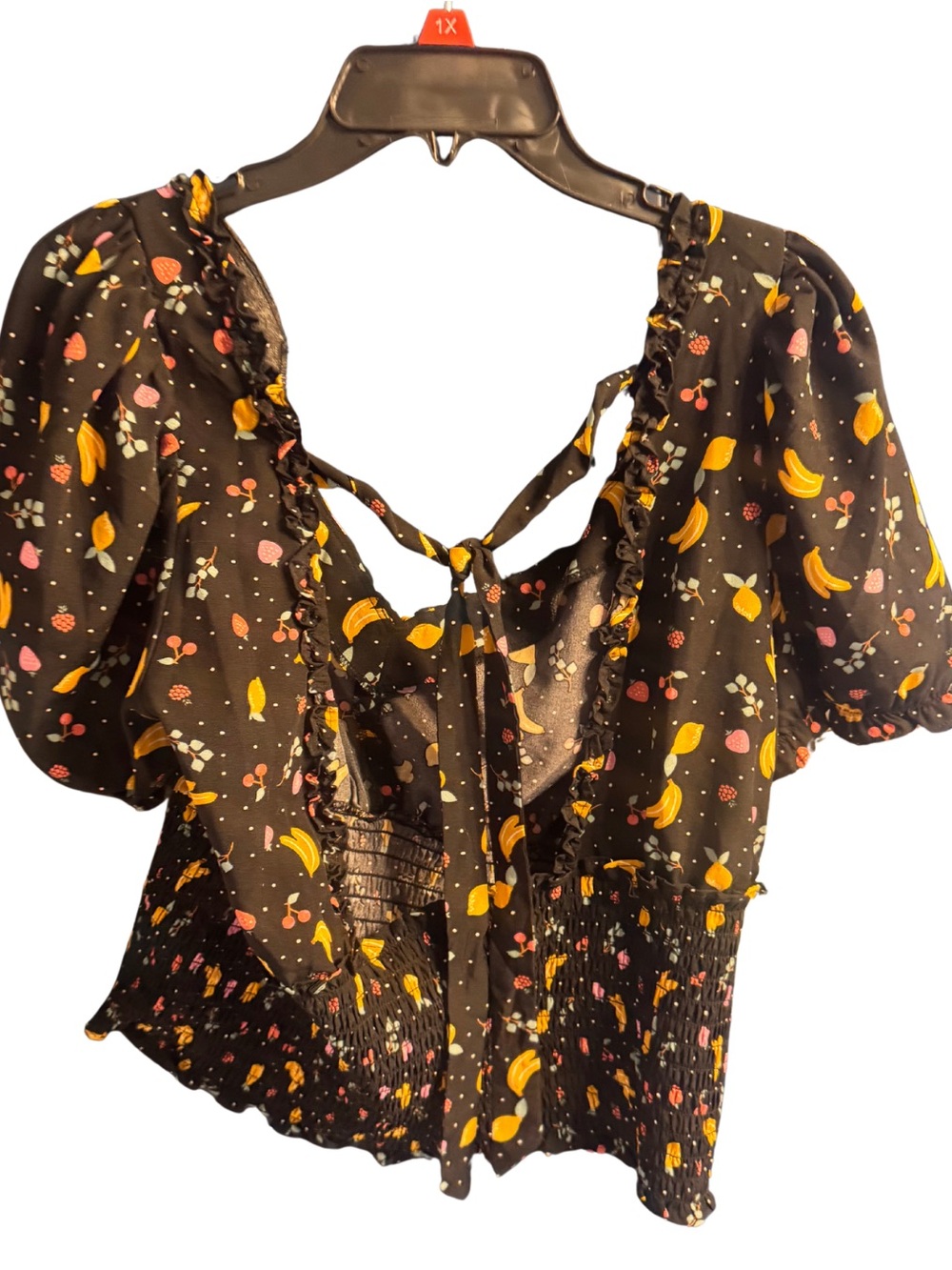 Women's Black Fruit-Print Puff Sleeve Blouse